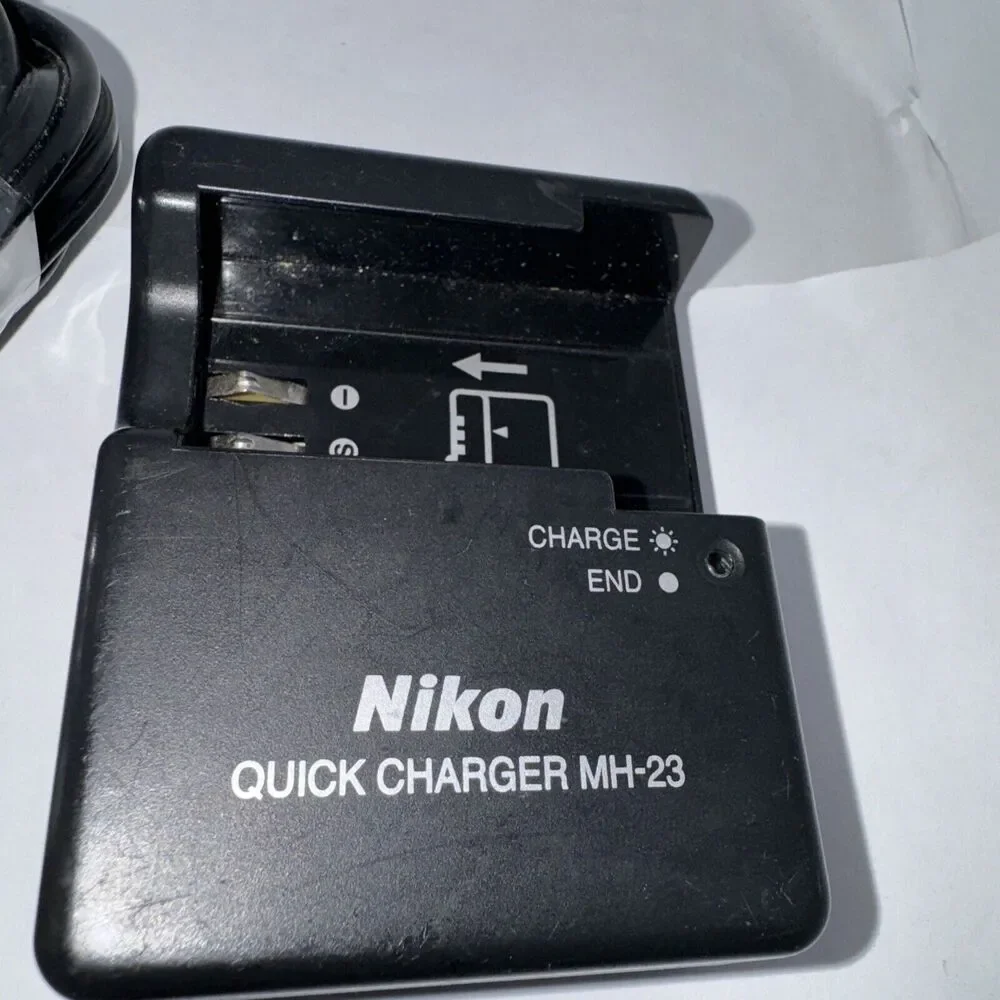 MH-23 Battery Charger For Nikon EN-EL9 D40X D40 D60 D3000 D5000 Batteries